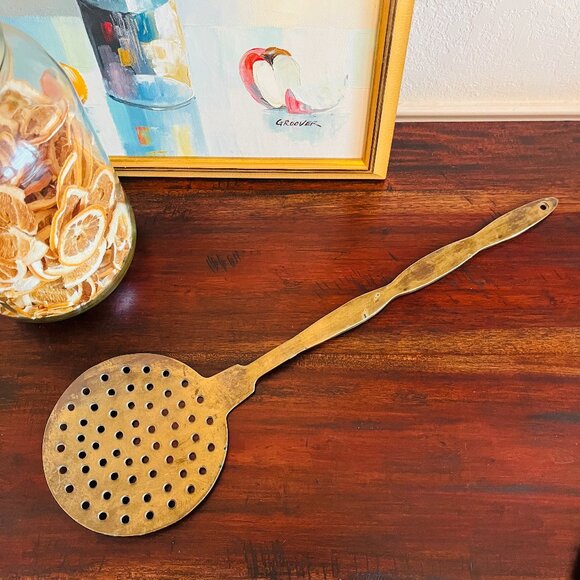 Vintage Solid Brass Skimmer Patina Gallery Wall Cottagecore European Farmhouse - Picture 1 of 6